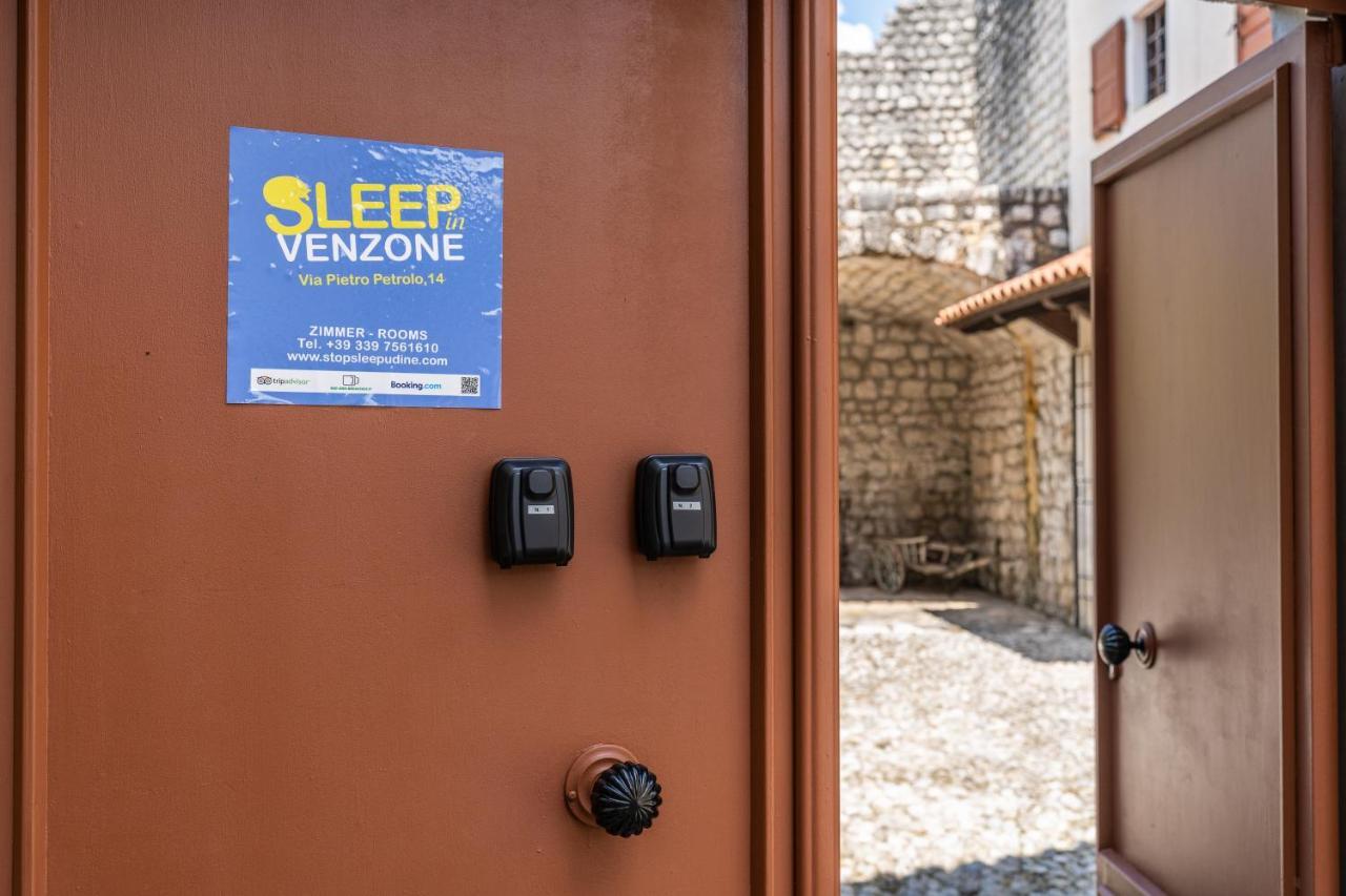 Sleep In Venzone Hotel Bagian luar foto