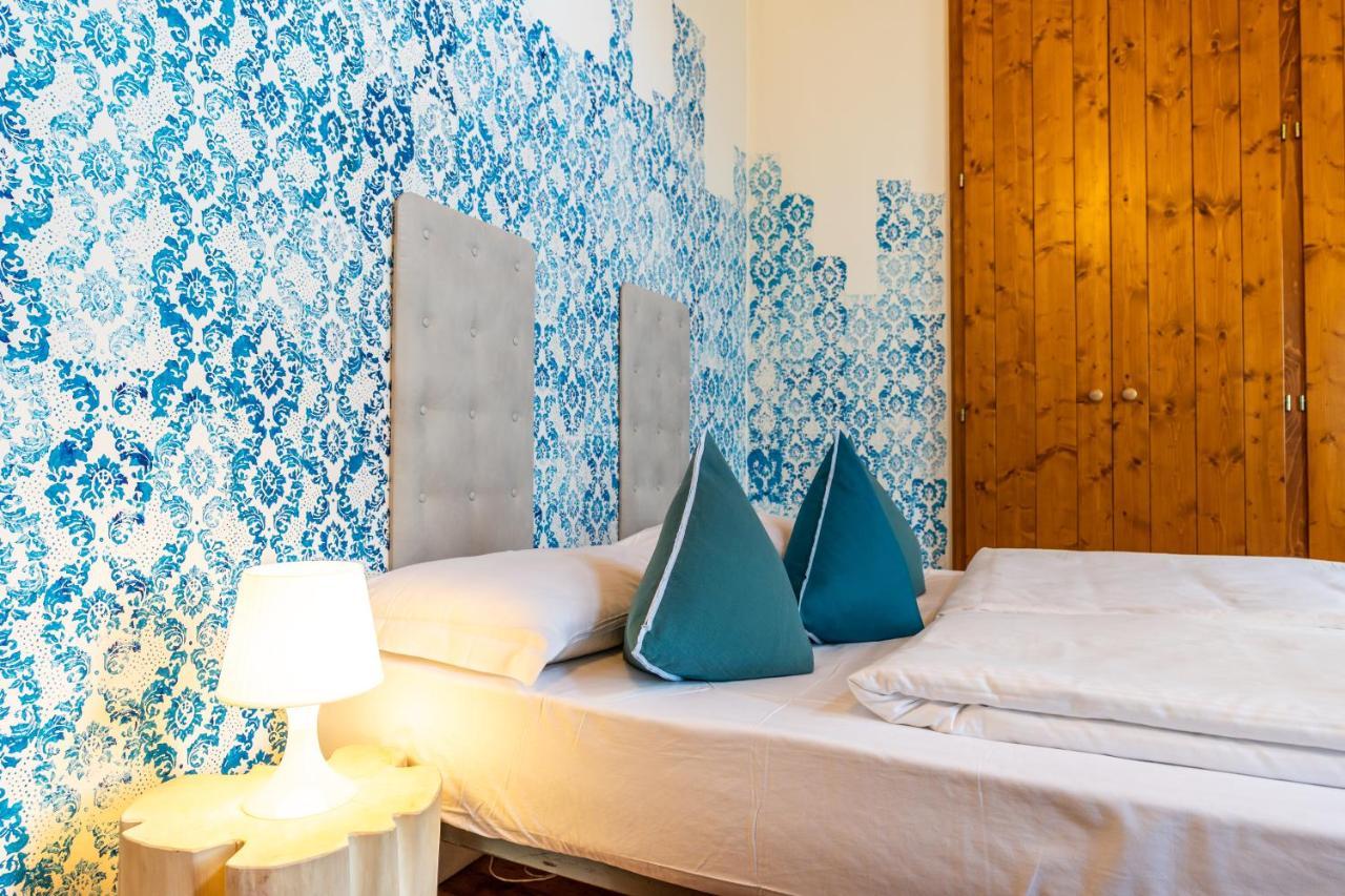 Sleep In Venzone Hotel Bagian luar foto
